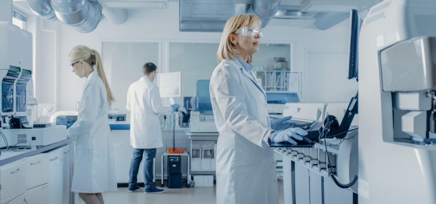 page offre pharmaceutique hero.avif