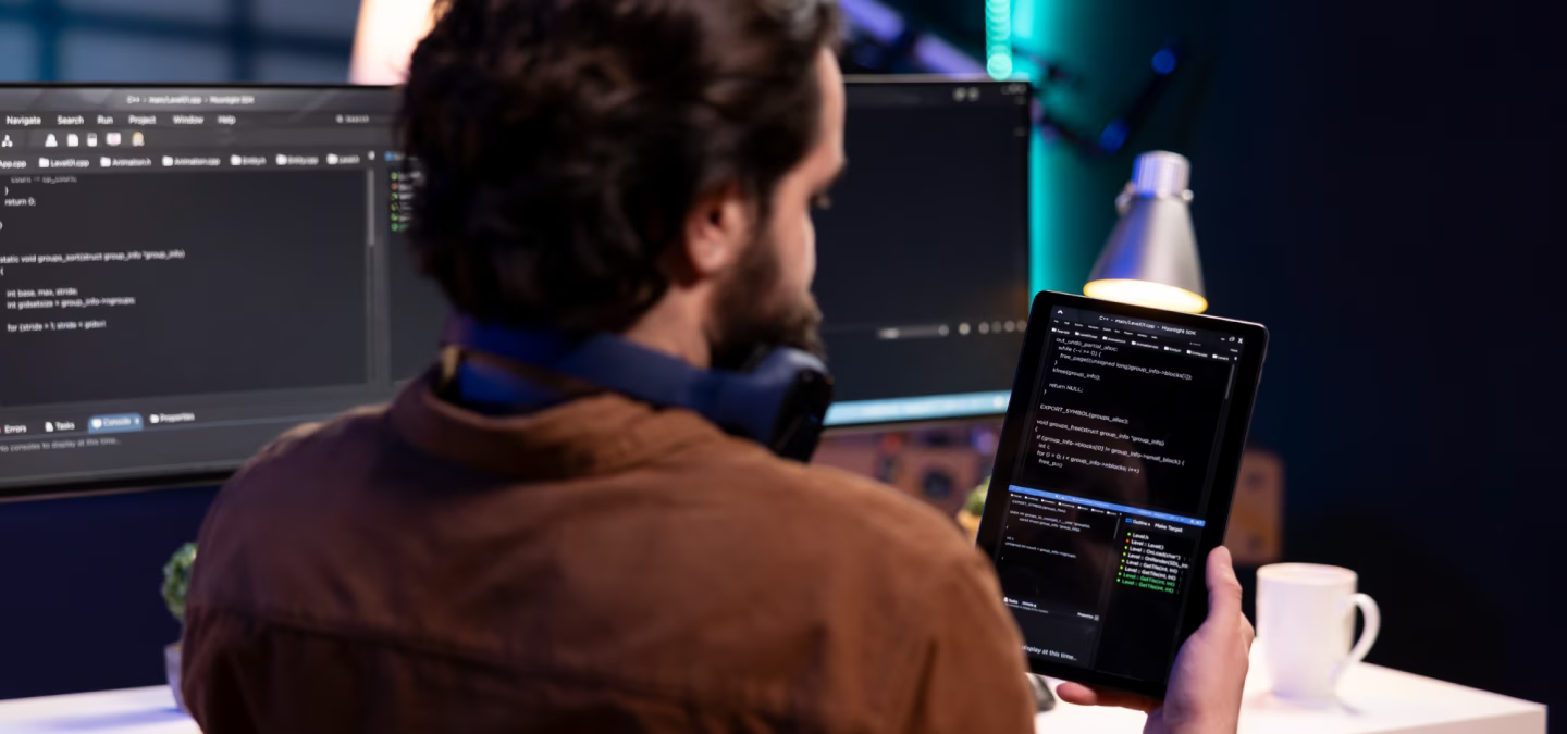 page solutions web hero.avif